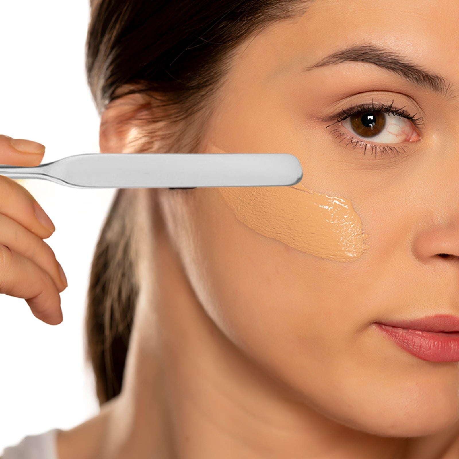 Beauty Tools for Finish Lightweight Makeup Application Ideal for All Skin Types Effortless Hand Use for Daily Beauty for Everyone