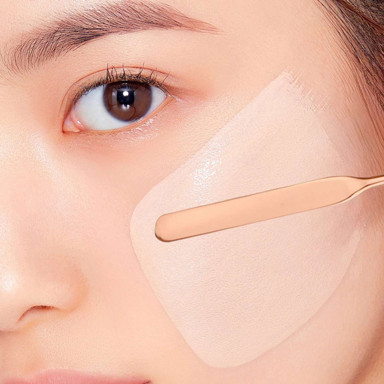 Versatile Beauty Tools for Finish Makeup Accessories for Lightweight Base Application Ideal for All Skin Types and Everyday Use